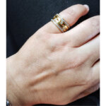 Bague Femme Plaqué or et Oxydes portée Guy Laroche