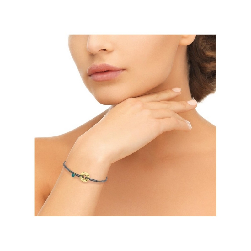 Bracelet-Femme-Plaque-Or-et-Turquoise-cordon-reglable-murat-103009-porte Bracelet Femme Plaqué Or et Turquoise cordon réglable MURAT porté