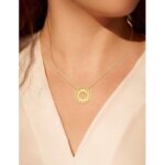 Collier graphique Femme Plaqué Or MURAT porté
