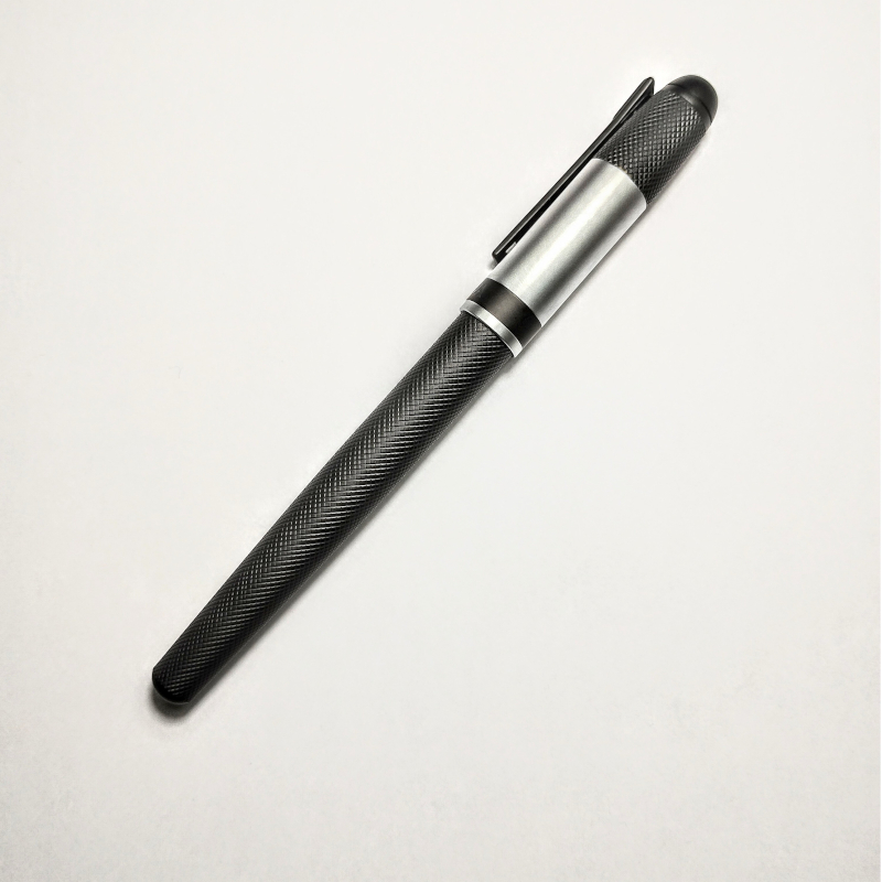 Stylo Plume FESTINA Noir texturé FWS3982/C