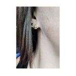 Boucles d’oreilles clous Femme Arbre de vie Or jaune 750/1000 ROBBEZ MASSON portées