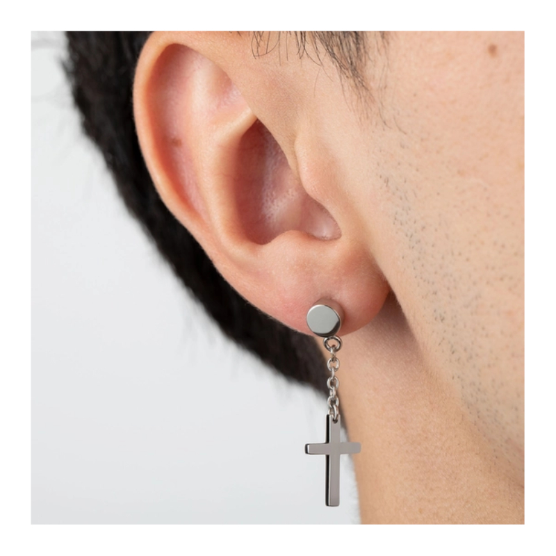 Boucles d’oreilles pendantes Croix Acier inoxydable LOTUS LS2175-4/1 portées