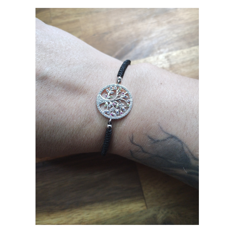 bracelet-arbre-de-vie-femme-ordon-argent-925-et-oxydes-LOTUS-LP1896-2-2-porté Bracelet cordon Femme Arbre de vie Argent 925/1000 et Oxydes de zirconium LOTUS LP1896-2/2 porté