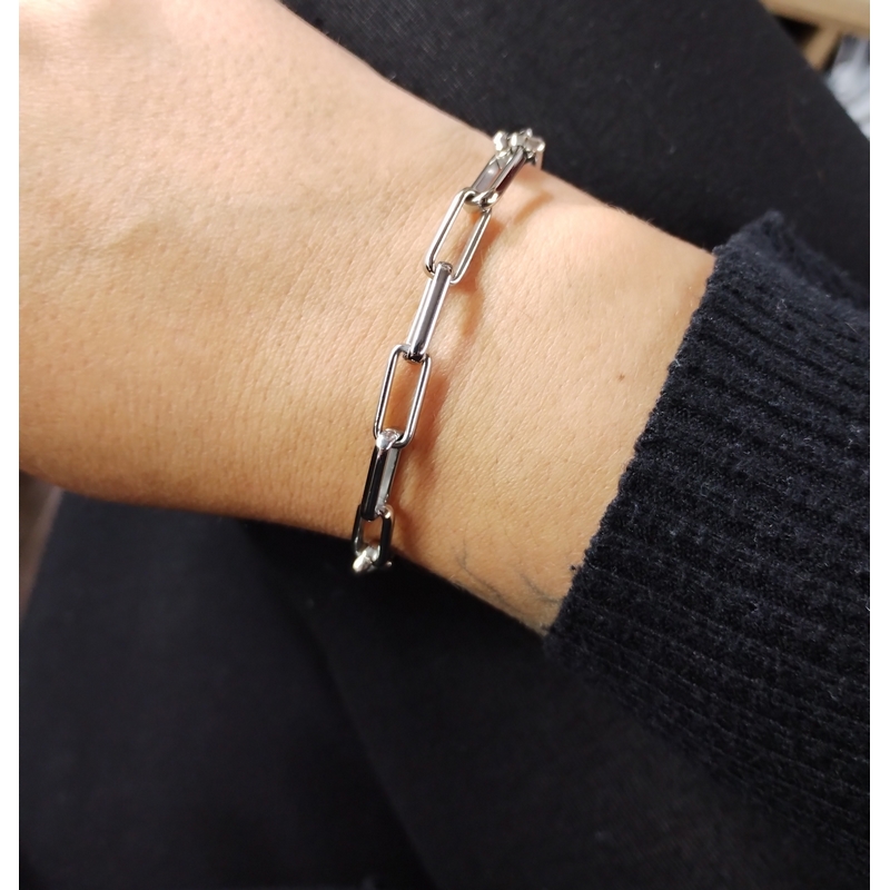 bracelet-femme-acier-inoxydable-LOTUS-LS2230-2-1-porté Bracelet Femme Acier inoxydable LOTUS LS2230-2/1 porté