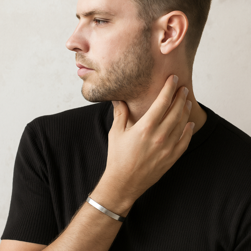Bracelet jonc Homme Acier inoxydable LOTUS LS2196-2/1 porté