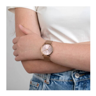 Montre » Boyfriend » Femme Acier inoxydable rose FESTINA F20477/1 portée