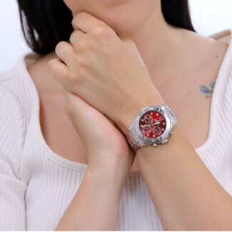 Montre » Boyfriend » Femme Acier inoxydable et cadran rouge FESTINA F20603/2 portée