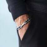 Bracelet CAP CAMARAT Acier et céramique HERBELIN BCC10ABCN Homme porté