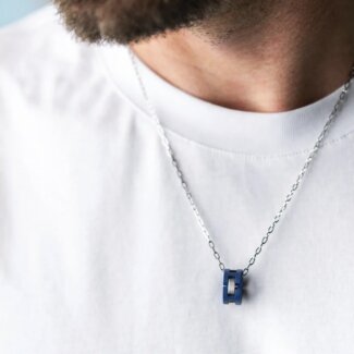 Collier CAP CAMARAT HERBELIN CCC8CBAB Acier et céramique bleue Homme porté