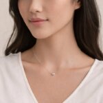 Collier Argent rhodié boule minimaliste Femme ROBBEZ MASSON porté