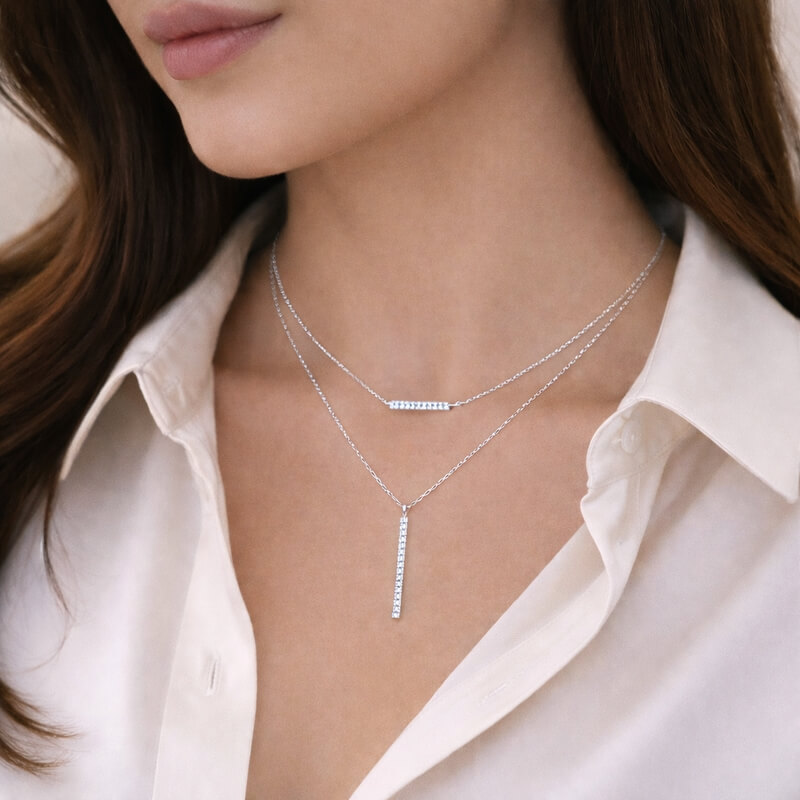 Collier Femme pendant Argent et Oxydes ROBBEZ MASSON porté