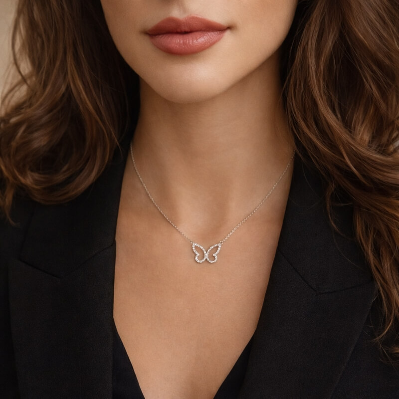 Collier Femme Papillon ajouré Argent et Oxydes ROBBEZ MASSON porté