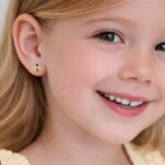 Boucles d’oreilles Abeille Enfant Argent portées