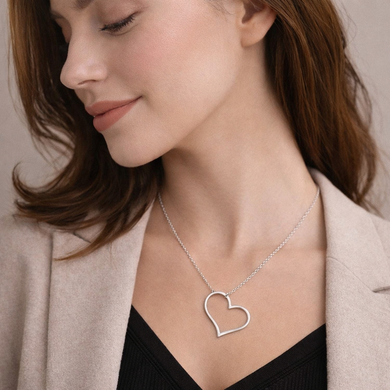 Collier Femme Cœur pendant Argent porté