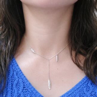 Collier Femme Argent rhodié Plumes Bohême porté