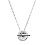 Un collier femme argent oxyde discret et lumineux, diamètre