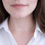 Chaîne femme argent forçat rectangle 1 mm : la finesse qui sublime chaque détail, portée