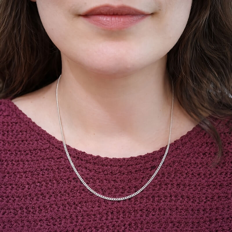 Chaîne maille gourmette mixte Argent 2.10 mm moderne, portée Femme