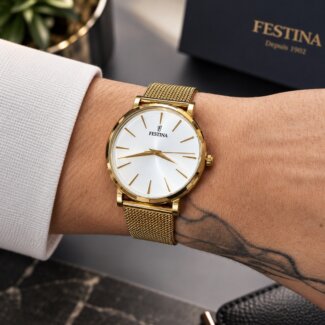 Montre Femme FESTINA Acier doré F20476/1 " Boyfriend ", portée