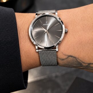 Montre Femme FESTINA Acier F20475/4 " Boyfriend " portée