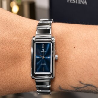 Montre Femme FESTINA Acier F20767/5 " Mademoiselle " portée
