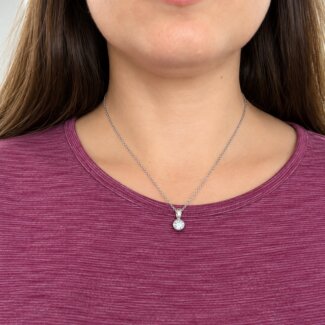 Pendentif Or blanc et Diamant HAMPTONS Thomas JAVON porté.